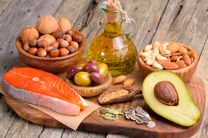 Grasas buenas, omega 3 y antioxidantes son alimentos para un corazón saludable